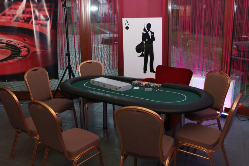 mobilne kasyno, stół do pokera, as